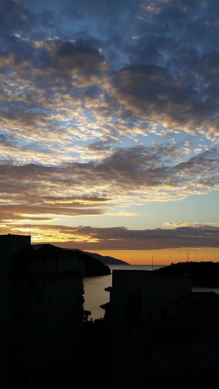 Aparthotel Porto Real *
